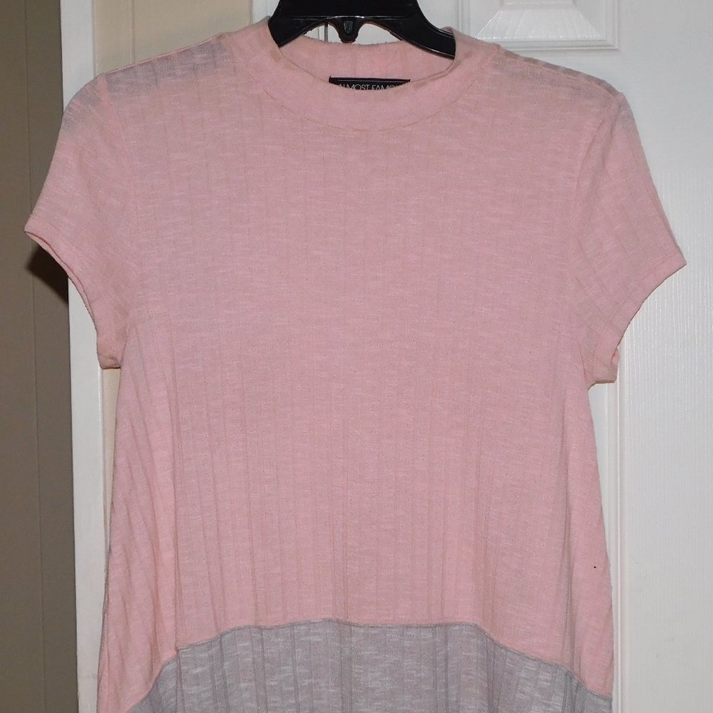 Almost Famous pink/gray blouse
